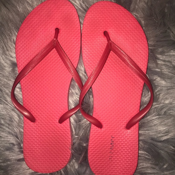 Old navy flip flops - Picture 1 of 1